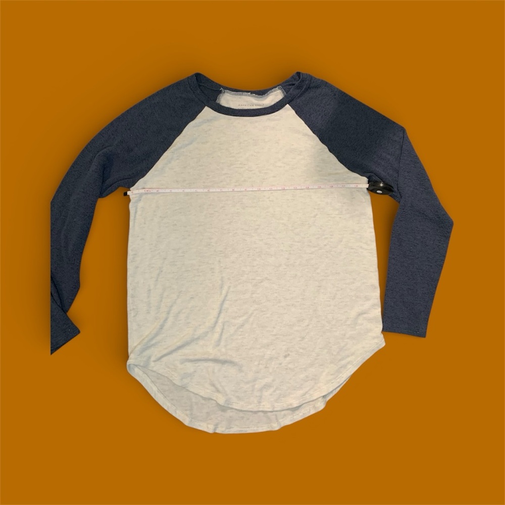 American Eagle Classic Navy & Blue Longsleeve Baseball Tee Size M